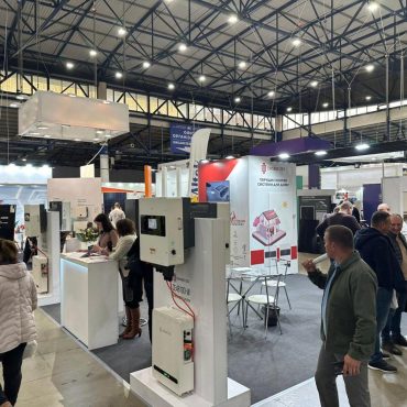 CHISAGE ESS Debuts at EcoEnergy Expo 2024 02(2)
