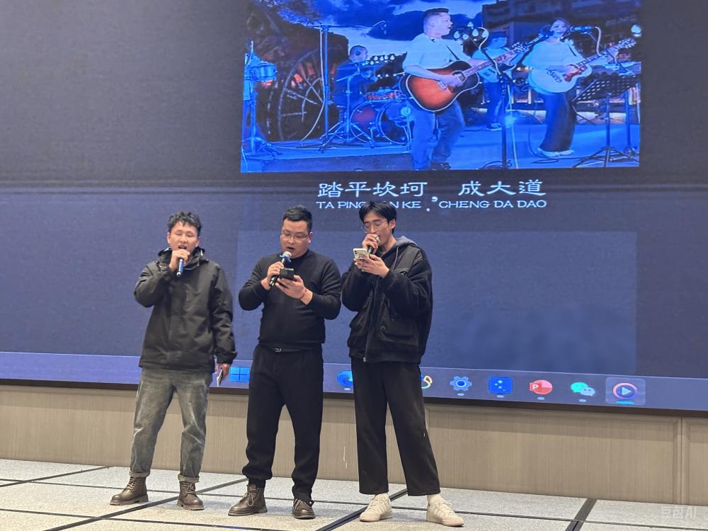 2025 CHISAGE ESS Spring Festival Gala Highlights 13(1)