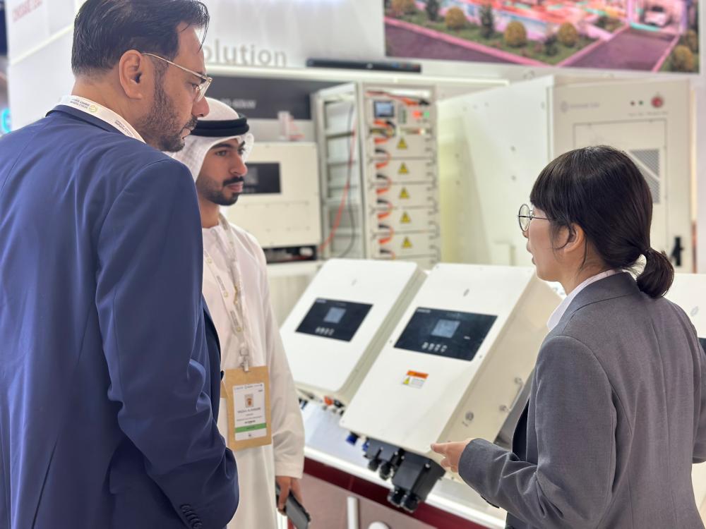 CHISAGE ESS Shines at the Abu Dhabi World Future Energy Summit to Kick Off the Year 10(1)