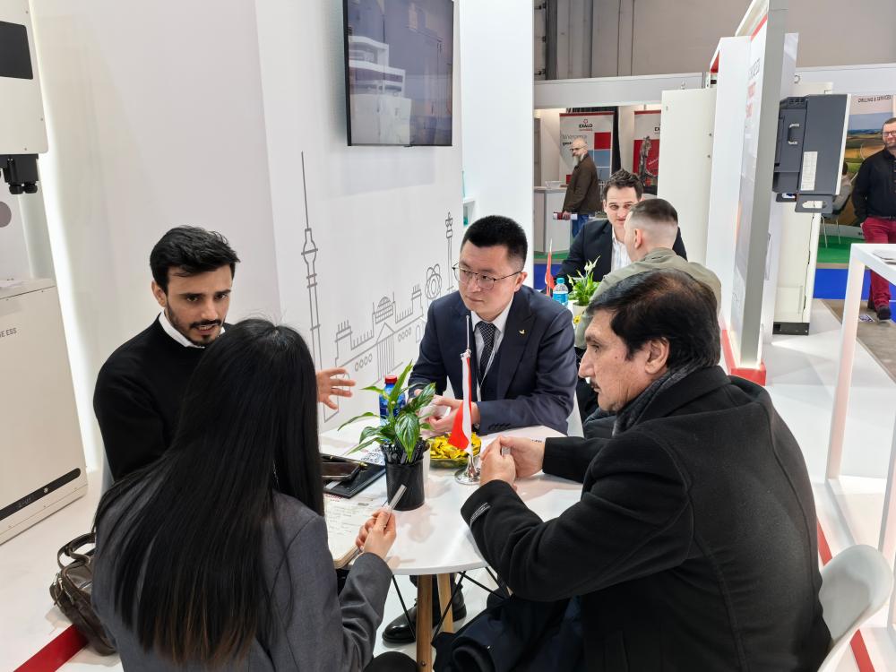 Global Roadshow-Poland-CHISAGE ESS Shines at ENEX 2025 08(1)